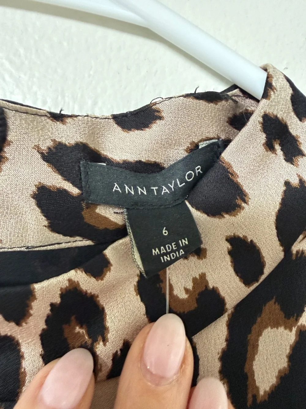 Ann Taylor Leopard Print Long Sleeve Dress in Beige and Black - Picture 4 of 5
